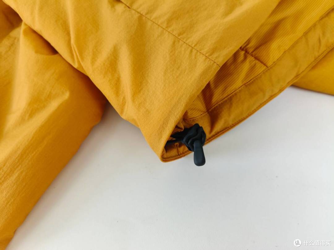 终于有棉服让咱告别“米其林人”了!轻薄显瘦又暖和,一秒爱上!