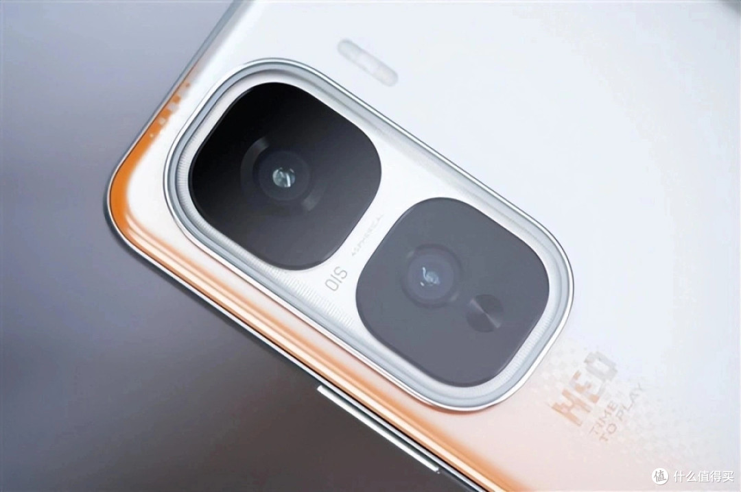 vivo“乱套了”,12GB+512GB突降至2249元,高配旗舰售价更亲民了