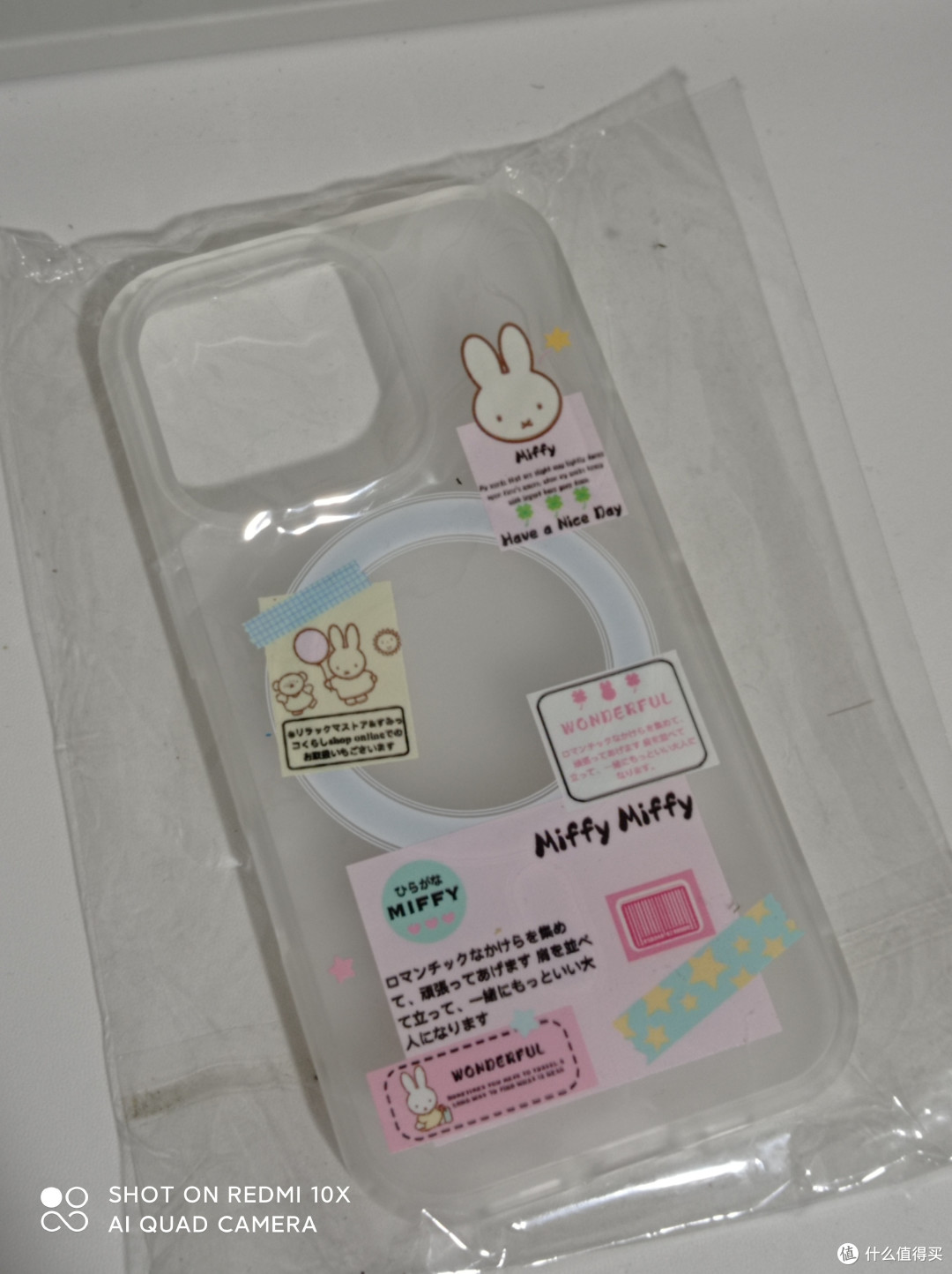 米菲手机壳：透明耐用设计