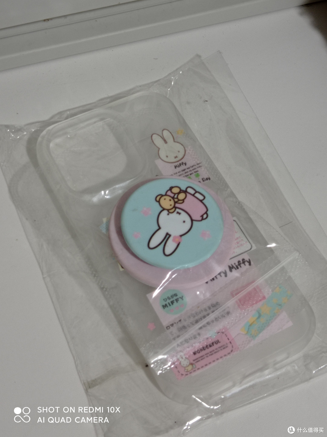 米菲手机壳：透明耐用设计