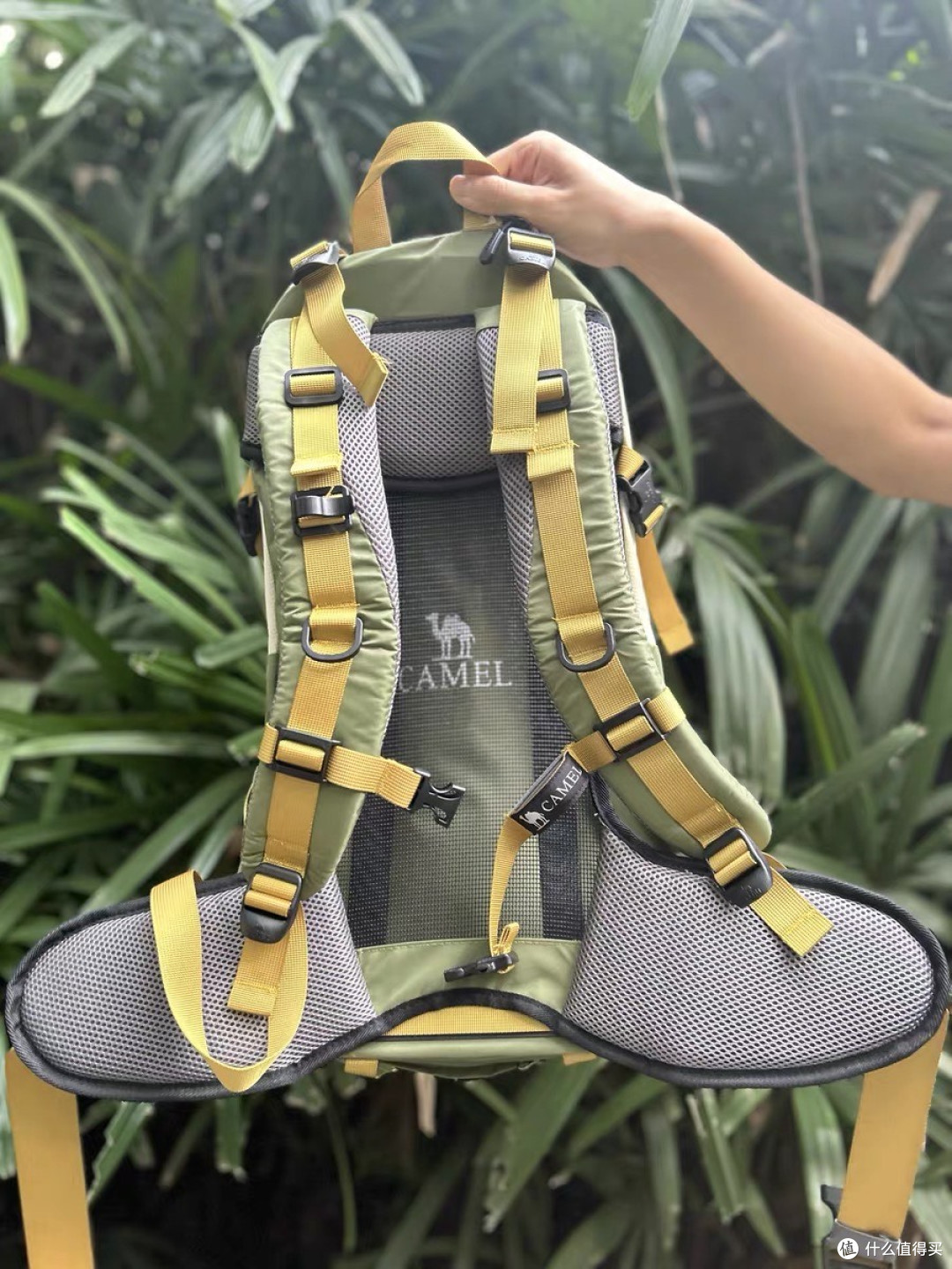徒步者的新选择:轻量化登山包