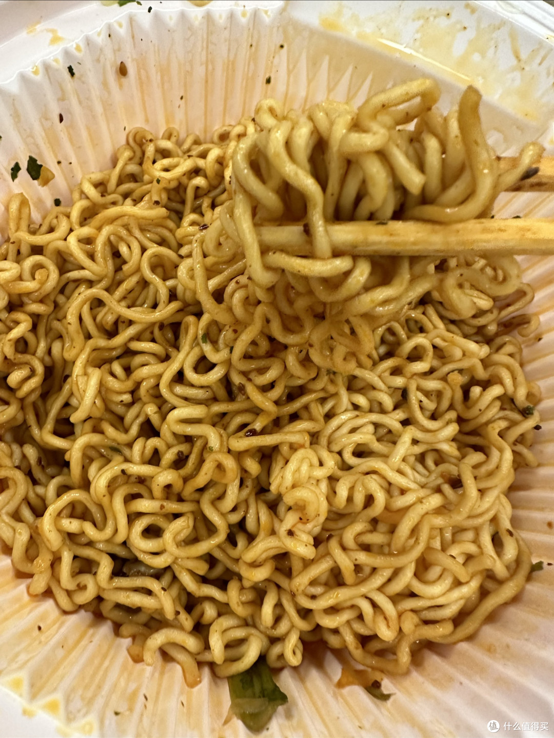 康师傅牛肉拌面，一口就上瘾的美味体验