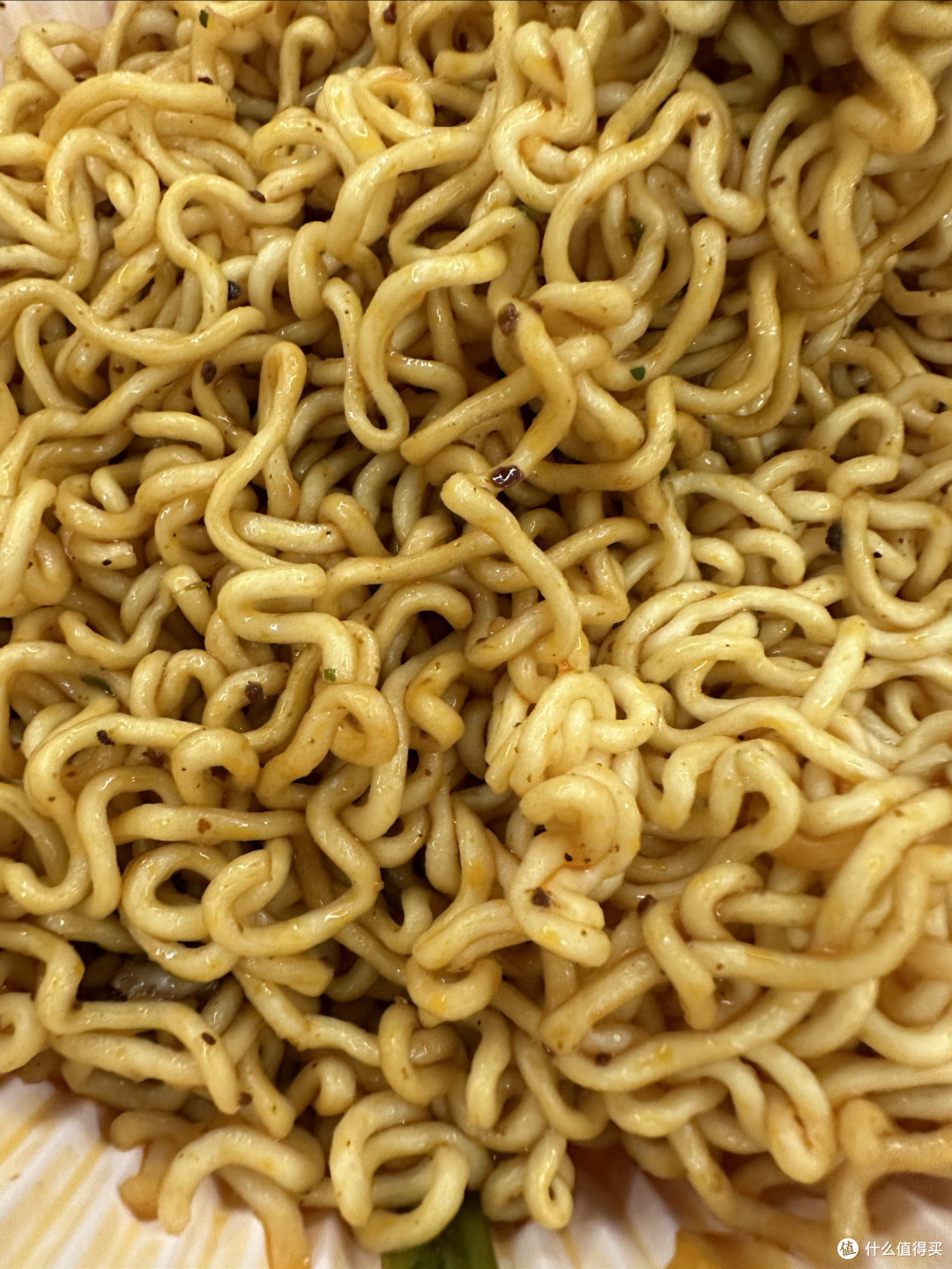 康师傅牛肉拌面，一口就上瘾的美味体验