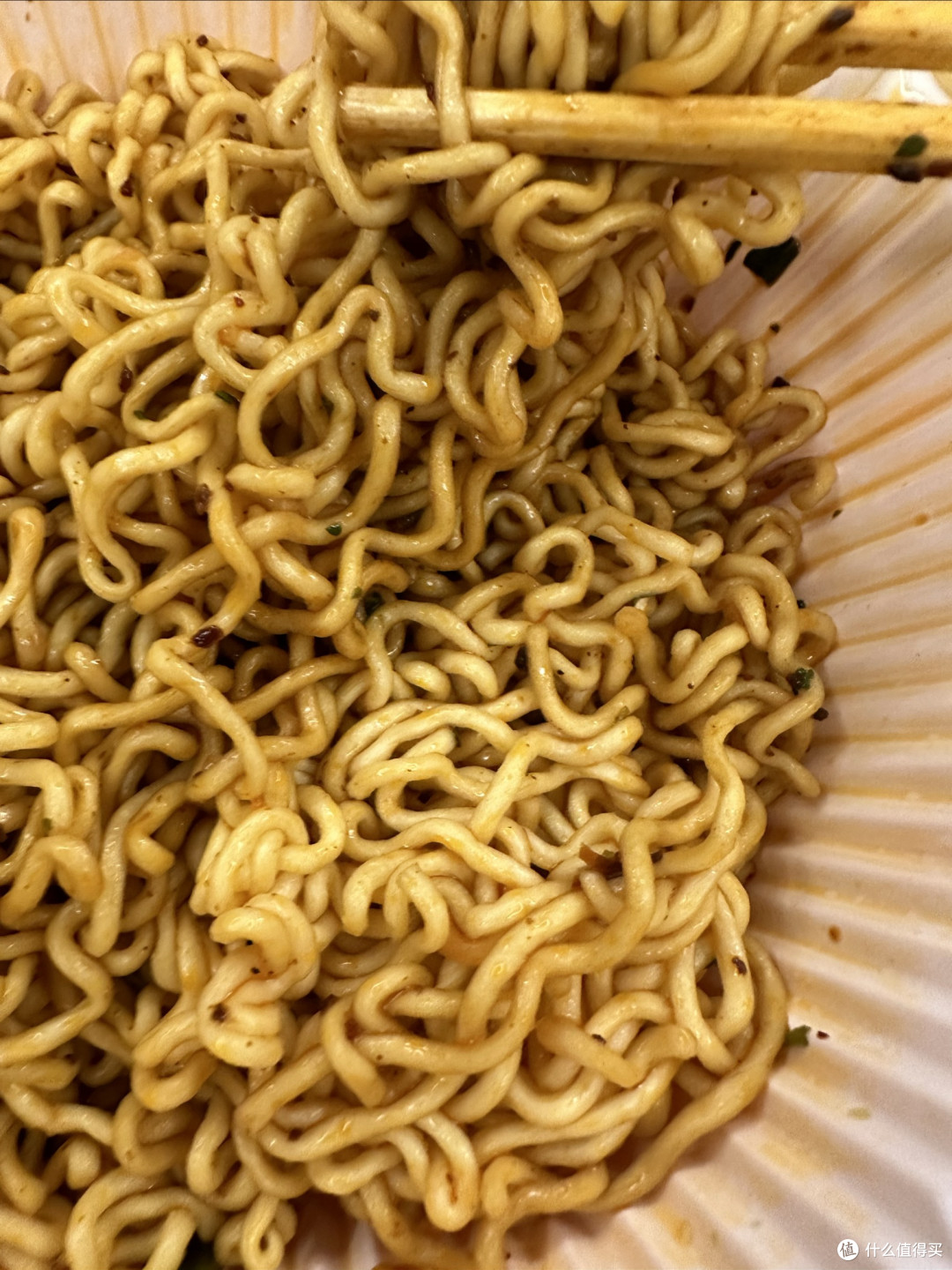 康师傅牛肉拌面，一口就上瘾的美味体验