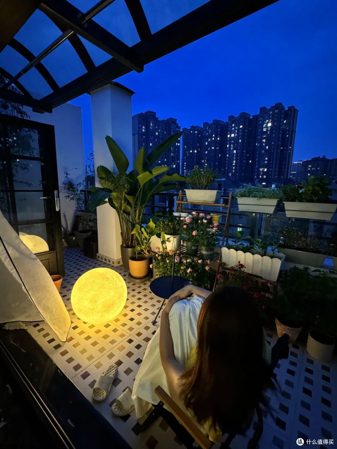 有一种尴尬叫买了“顶楼露台房”,想象很美好,住起来却一言难尽