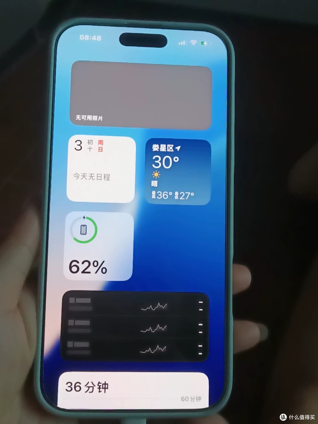 告别冲动换机:2025年我选择与旧iPhone共度的三个理由