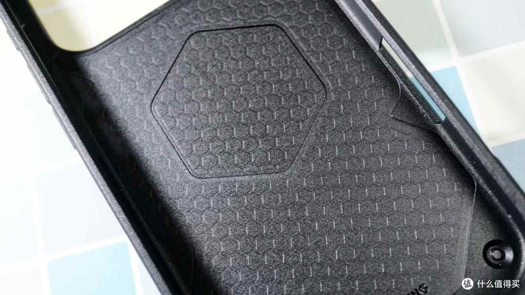 保护娇弱iPhone17Pro - UAG 凯夫拉军工防摔壳