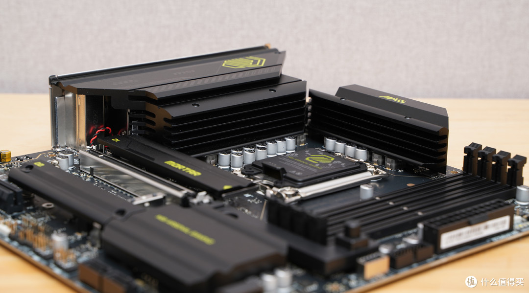 开学畅玩1080P与2K配置 酷睿 Ultra 5 230F大展身手