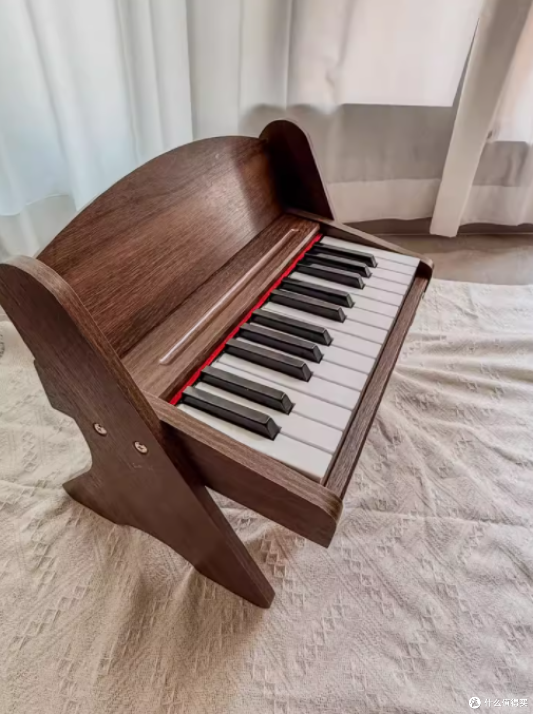 WoodenHome 木质儿童电子小钢琴:给 1 岁宝贝的第一份音乐启蒙礼