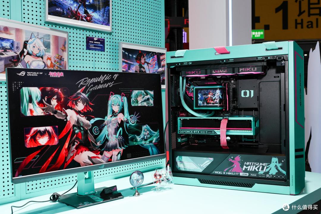 ROG联名初音未来装备震撼发售!极致美学与电竞性能的桌搭新宠
