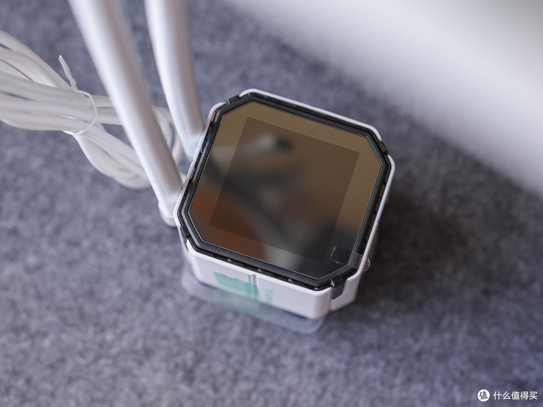 显示屏自带降温Buff,华硕天选3代360一体式水冷装机体验