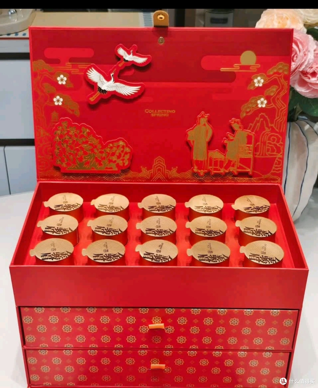 去寻茶叶武夷山桐木关特级金骏眉红茶250g茶叶礼盒中