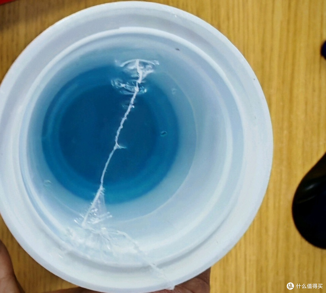 应对敏感，净白微笑：冷酸灵极地白泵式牙膏的护理新体验