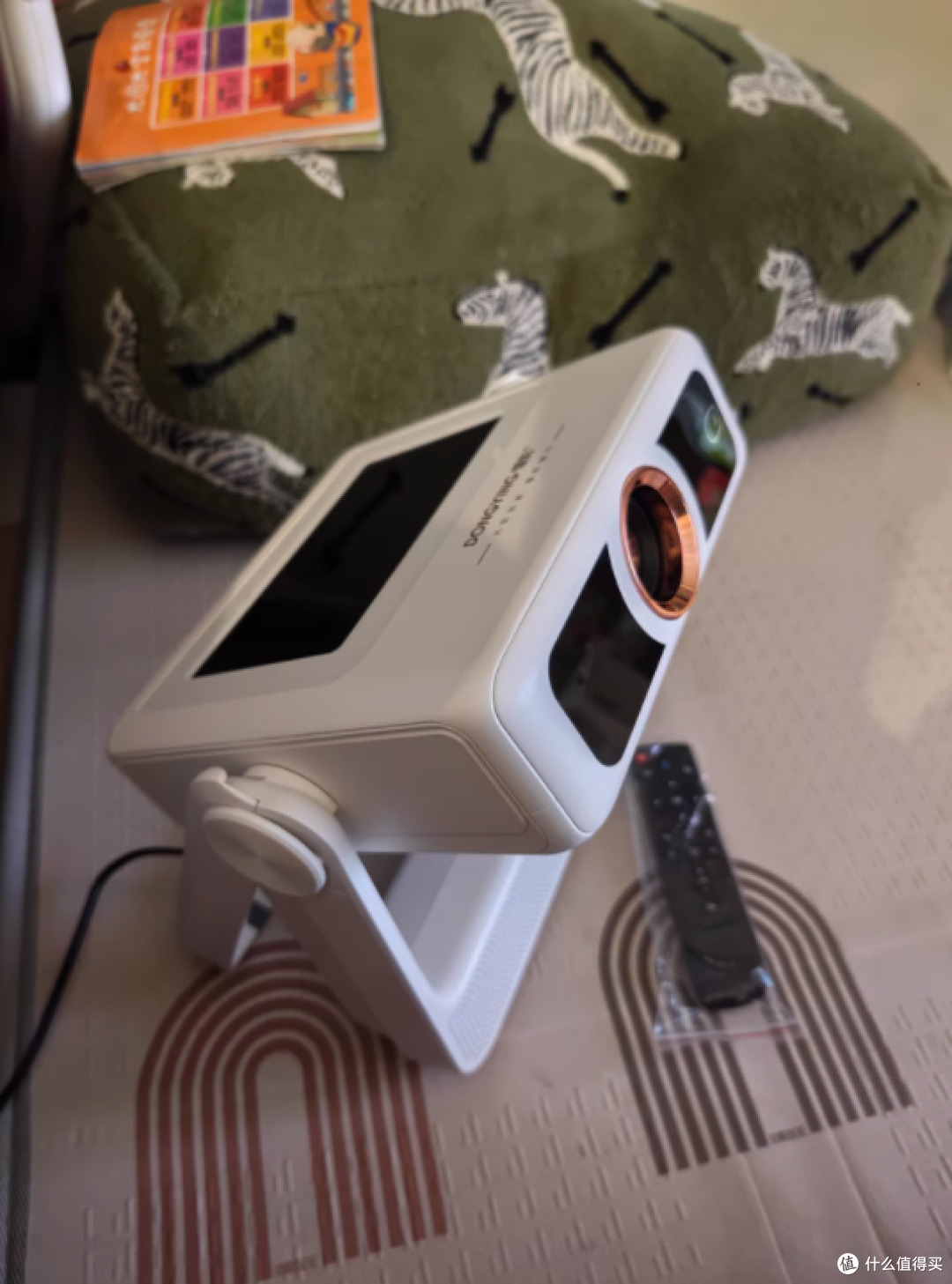 懂影 A5PRO 投影仪，开启家庭影院新体验