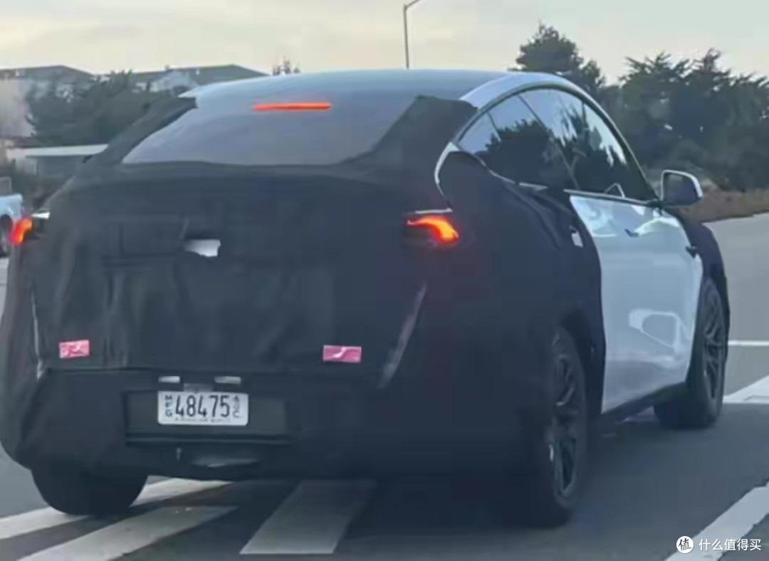 多项配置调整，有望15万起售！Model Y“平民版”它来了‍