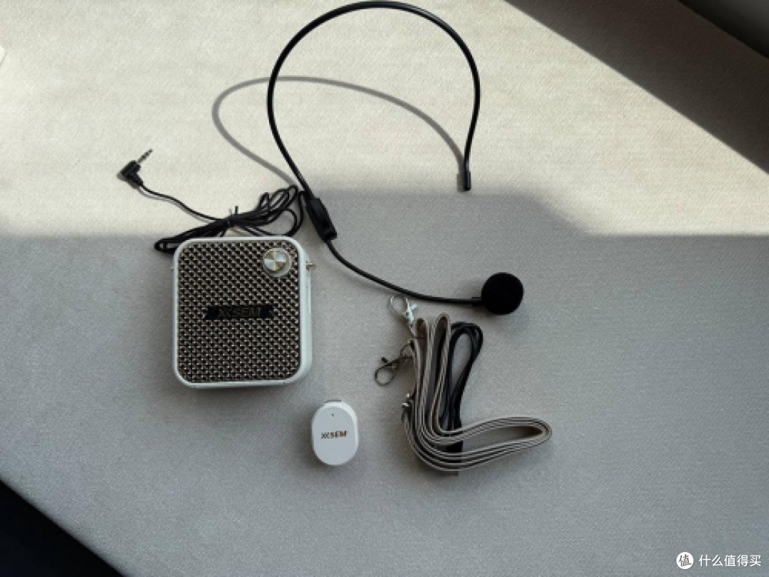 小蜜蜂无线扩音器作用大吗?不要选择四类智商税产品,谨防危害!