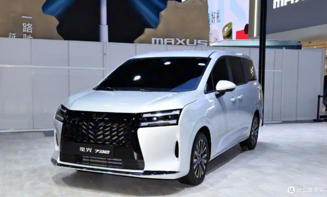 比奥德赛还长!五菱星光730静态体验:15万市场唯一中型MPV