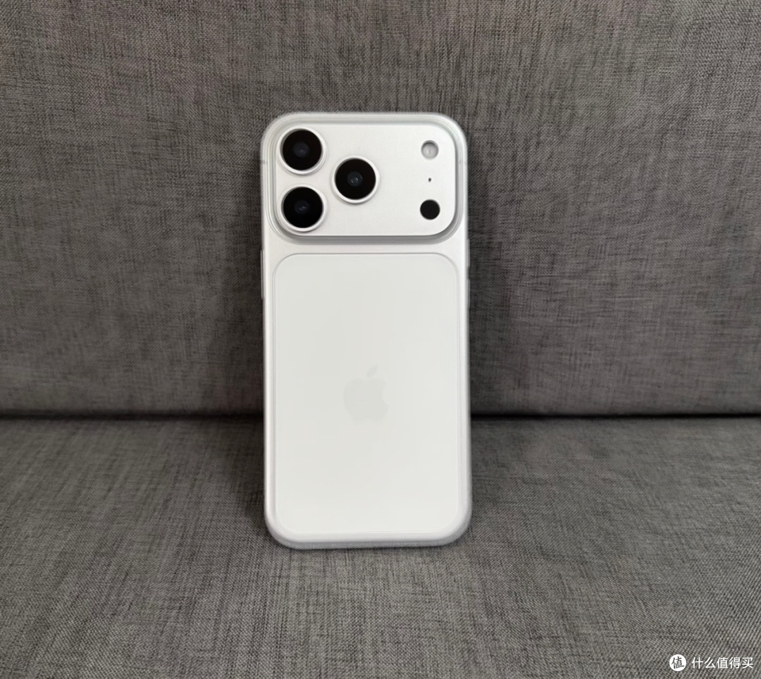 iPhone 17设计退步,色彩难掩材质廉价