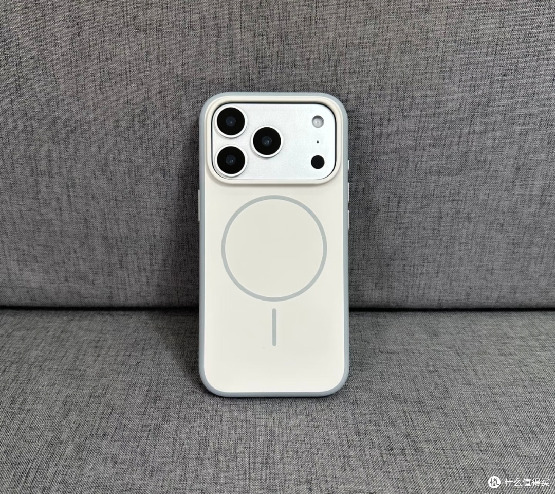 iPhone 17设计退步,色彩难掩材质廉价