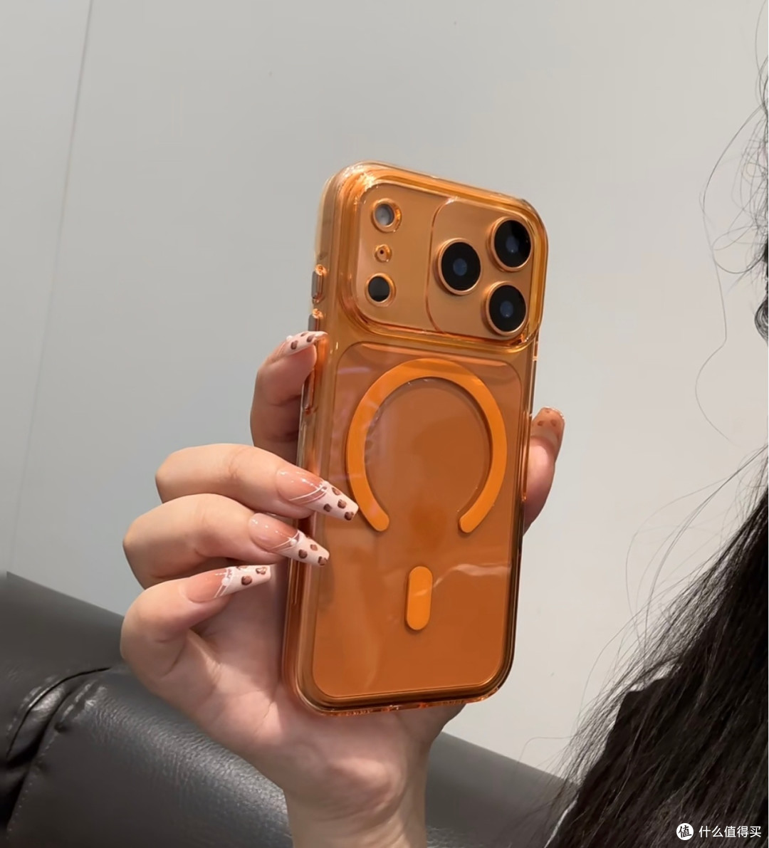 当星宇橙点亮iPhone 17的华裳,照见的却是灵魂的退场