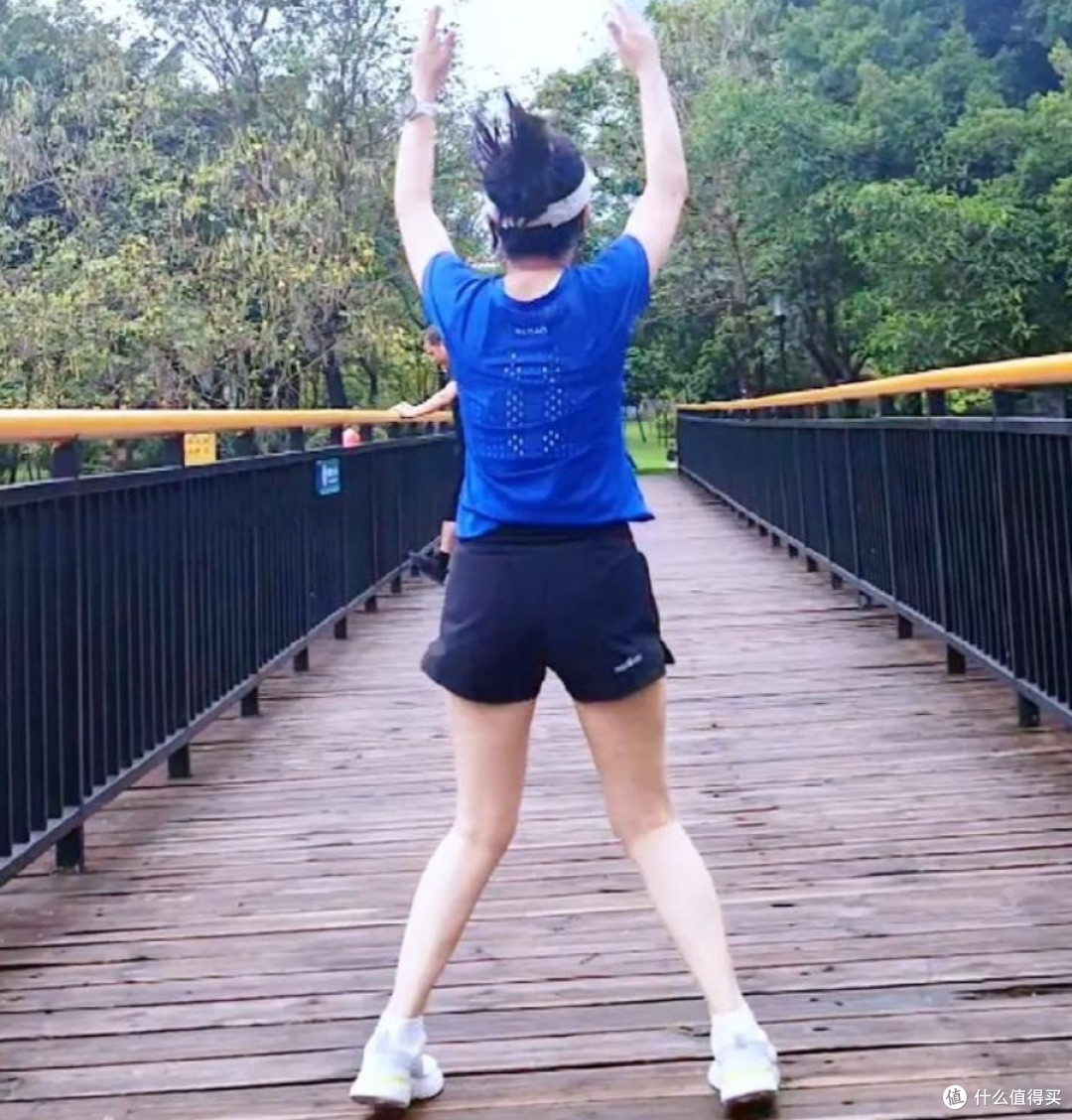 为奔跑奠基：论跑步前热身的重要性及正确方法