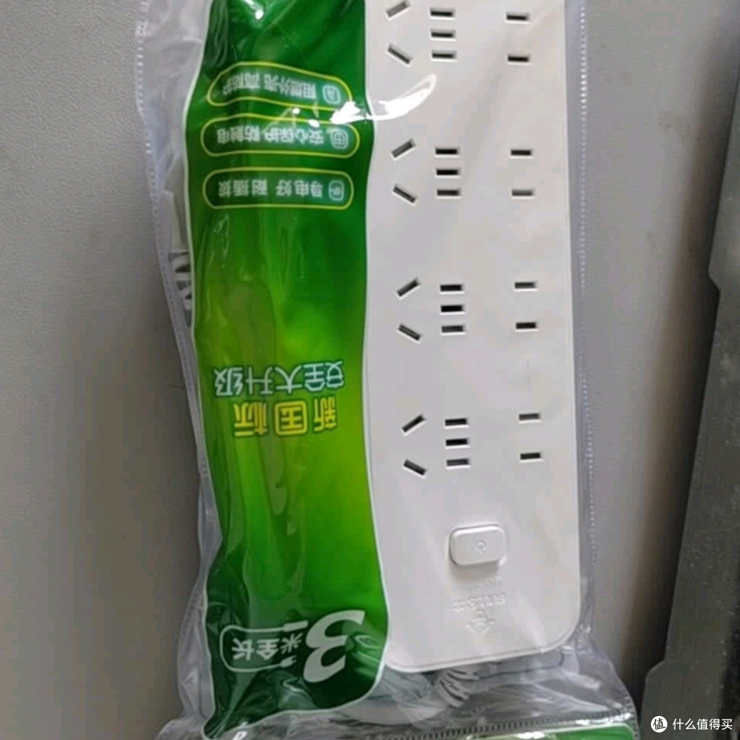 公牛GN-B3440 3米插线板:家庭与办公场景的安全用电中枢