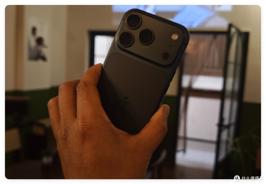 iPhone 17的吐舌头，到底是怎么回事呢？