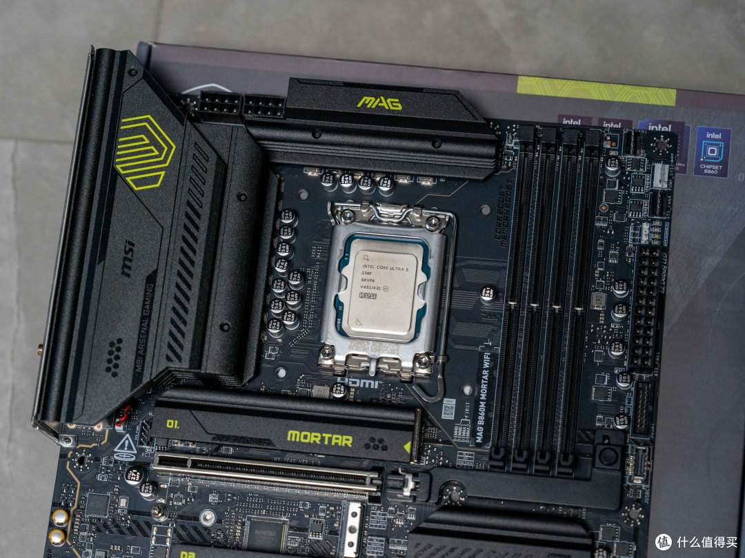 打造纯白性能堡垒!Ultra7 265K +B860M迫击炮,白色主题装机分享