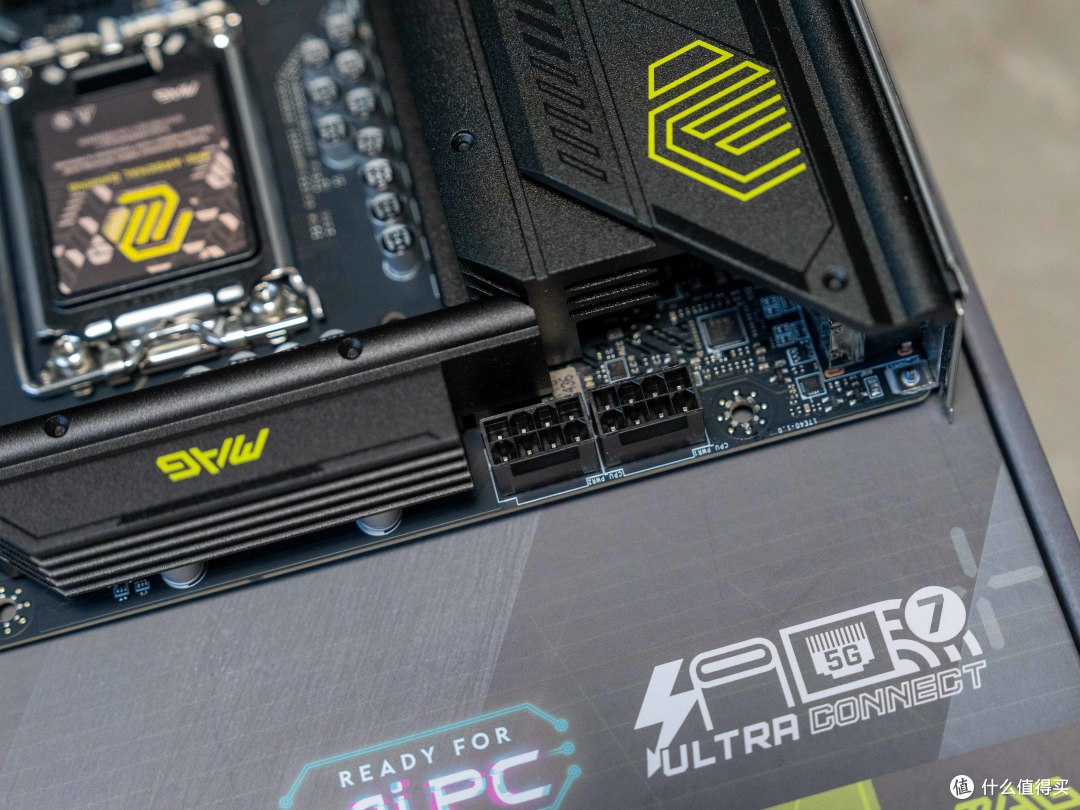 打造纯白性能堡垒!Ultra7 265K +B860M迫击炮,白色主题装机分享