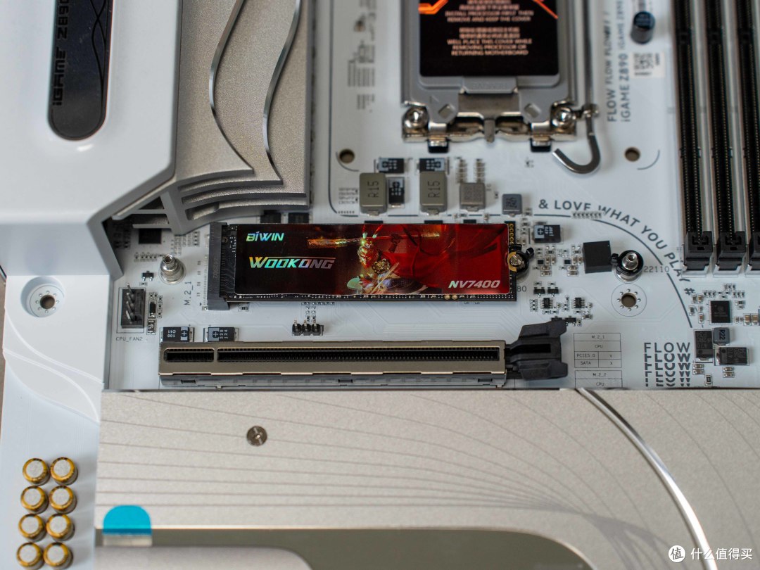 打造纯白性能堡垒!Ultra7 265K +B860M迫击炮,白色主题装机分享