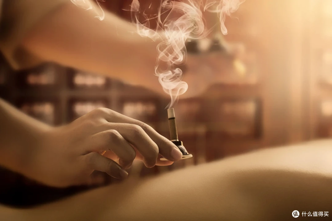 失眠焦虑、腹部凉?试试艾条熏肚脐,一熏一暖,心神皆安