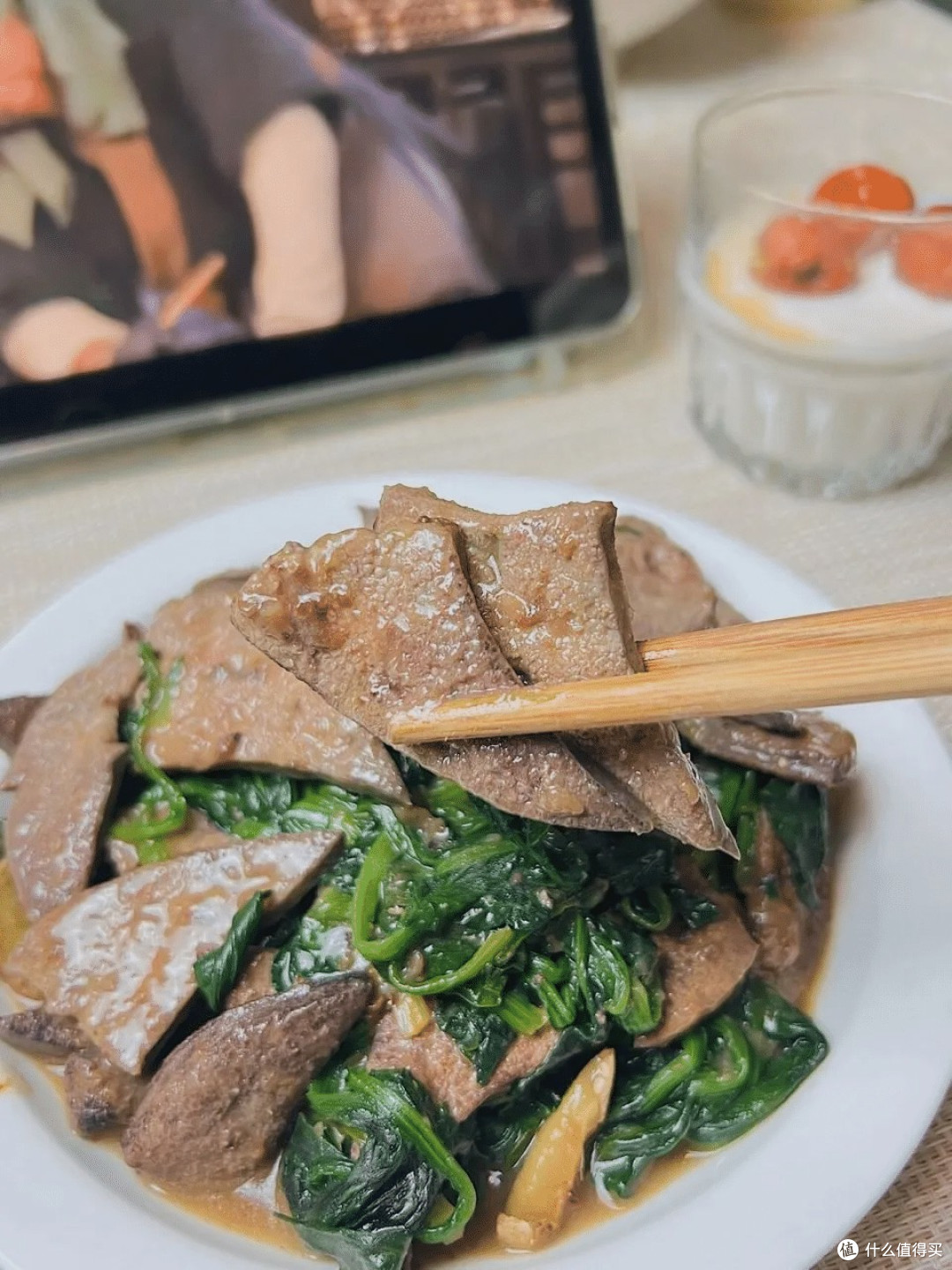 秋季美食推荐:菠菜炒猪肝做法