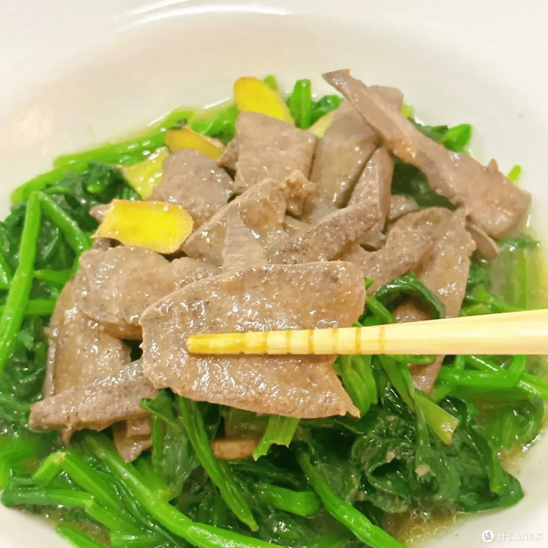 秋季美食推荐:菠菜炒猪肝做法