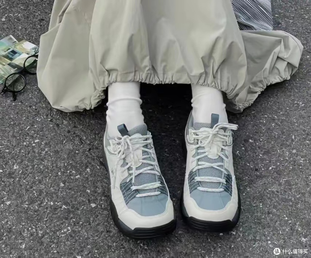 国庆准备爬山,唯品五折买登山鞋省下住宿费