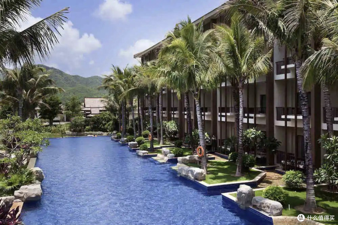 文旅消费月游亚龙湾：椰风碧海的惬意与省钱攻略