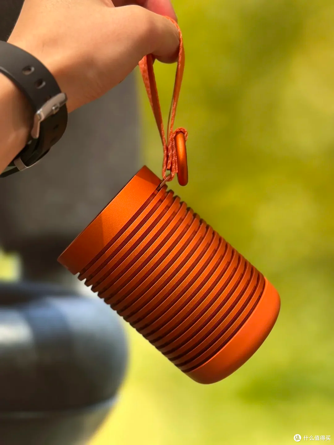 Beosound Explore:迷你防水!户外桌面低音都能打