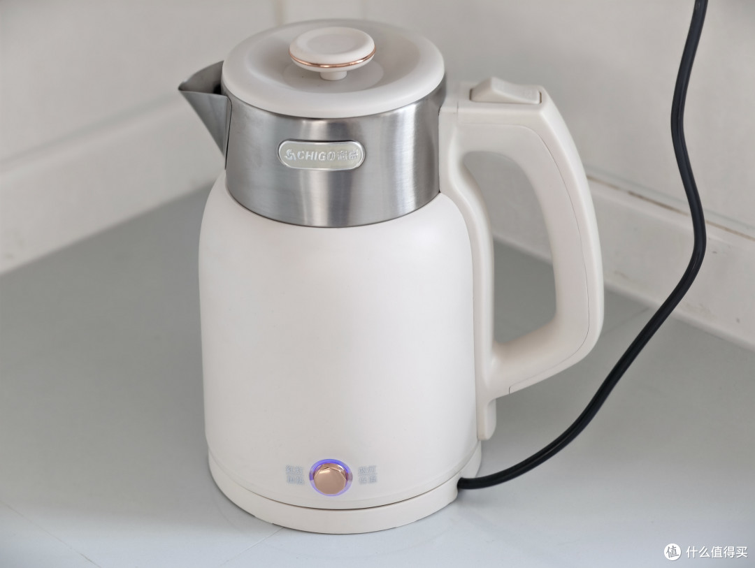 日常实用之选:志高WM1601米色电热水壶使用测评!