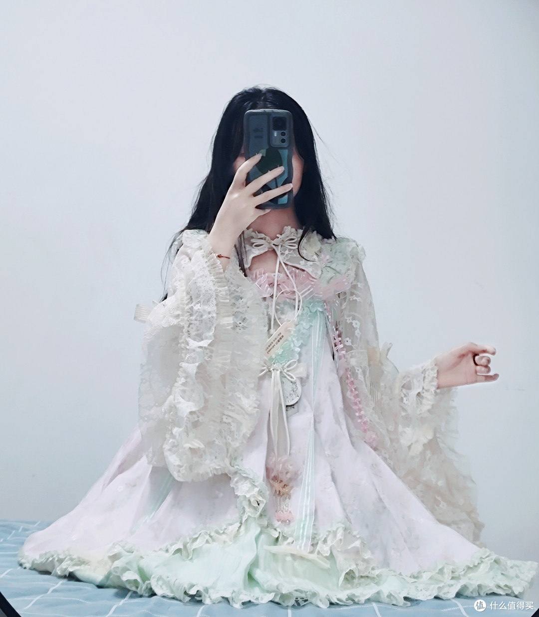 Lolita店铺市场分析:亚文化消费中的机遇与挑战