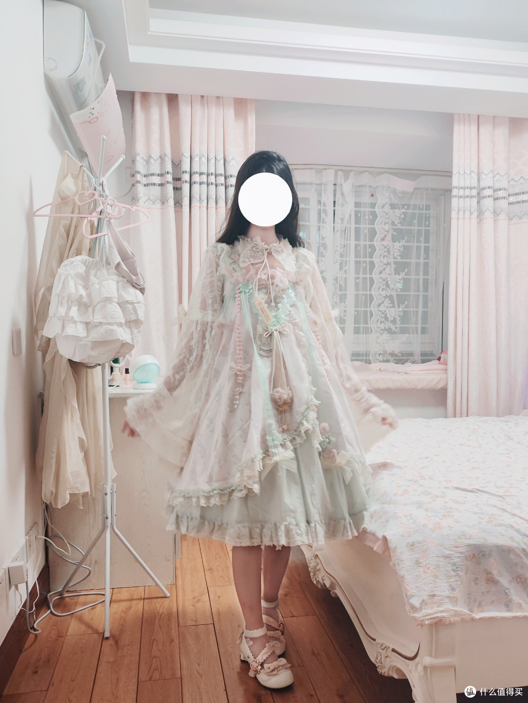 Lolita店铺市场分析:亚文化消费中的机遇与挑战