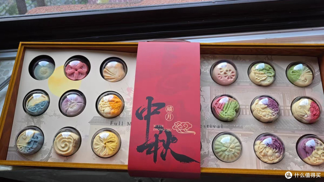 2025广式月饼礼盒:经典风味与高档质感