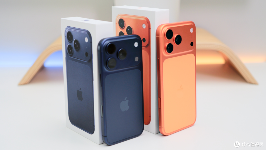 不买国产机，iPhone 17 Pro Max和三星Galaxy S25 Ultra怎么选？