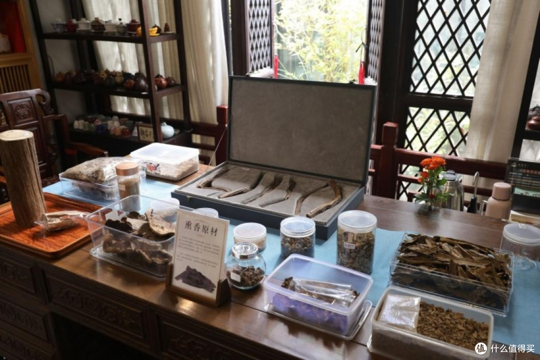历史与气韵的交融:沉香与古代文人雅士精神社交的时代回响
