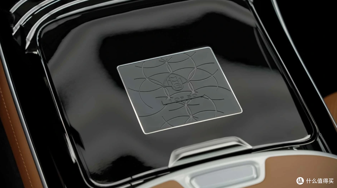 V12的绝唱:迈巴赫S680限量版,限量50台