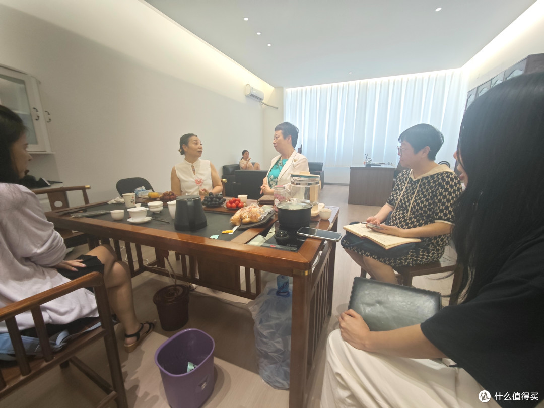 厦门市残联理事长许霖调研陈岚心理咨询中心｜亲切关怀星娃成长