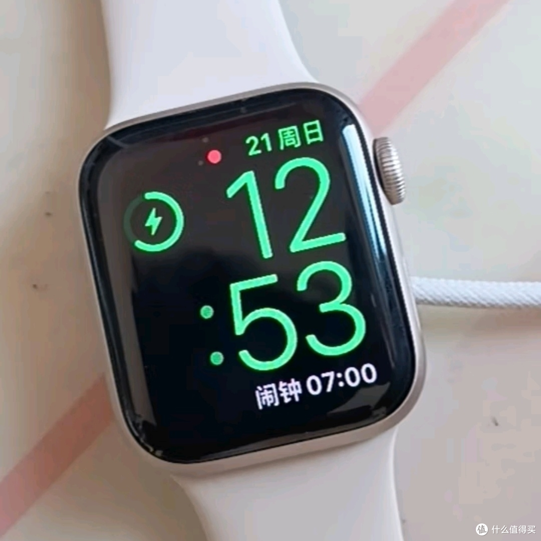 日常用着很顺手:Apple Watch SE 3,简单实用的智能小帮手