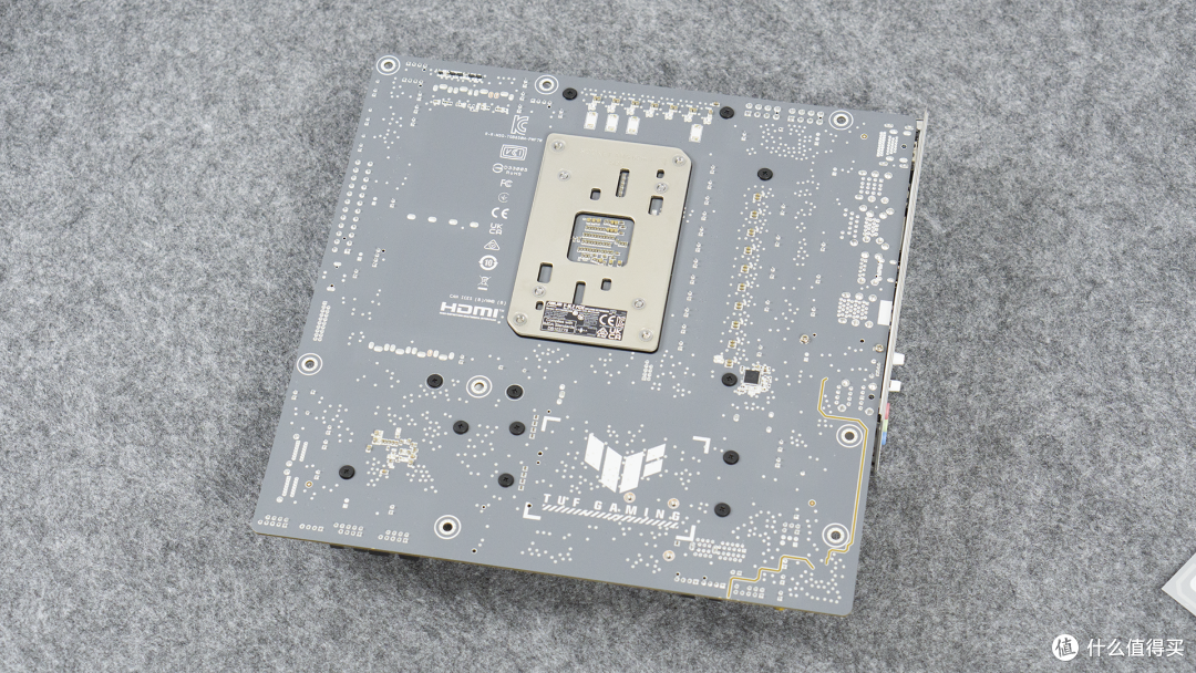 实力至上、火力全开!全新进化华硕 B850 重炮手白色版,性能实测