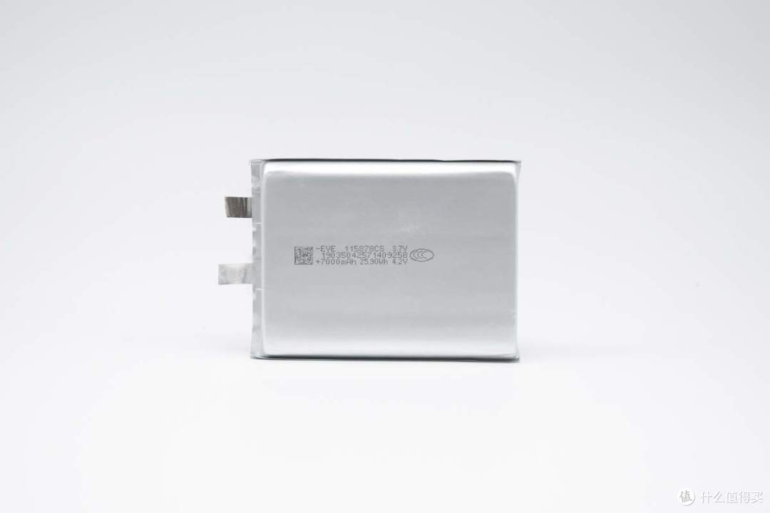 放电容量最高达7694mAh!亿纬锂能115878CS软包电芯评测