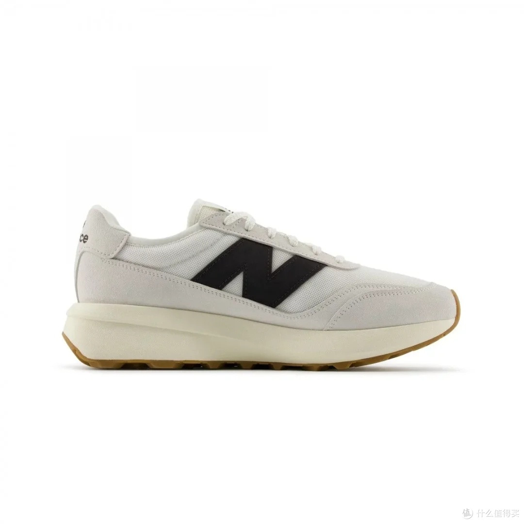 New Balance U370CA:复古与增高结合