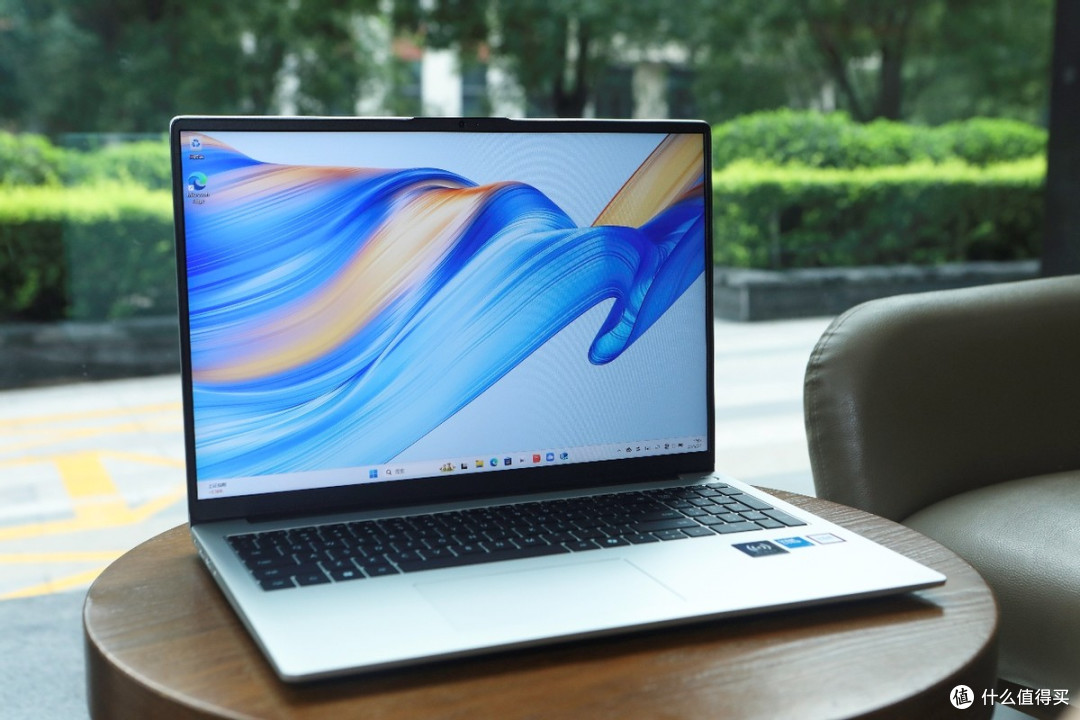 十一换新机必看:3199 元起Hi MateBook D 16 SE,大屏护眼很能打