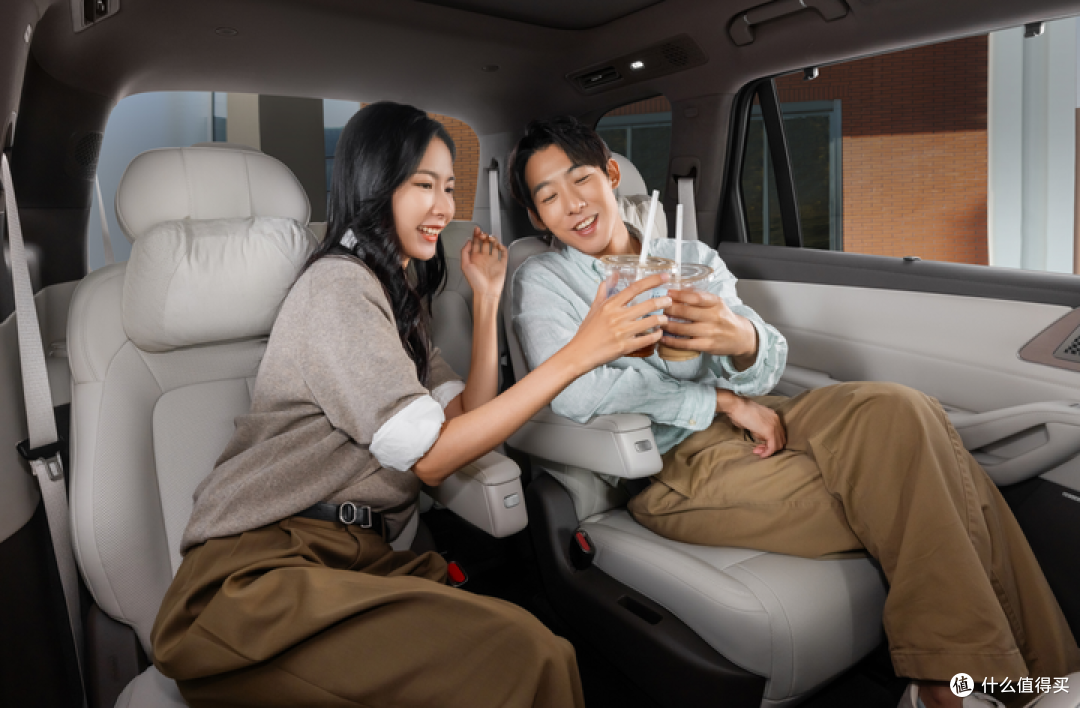 腾势 N8L 预售发布,31.98-34.98 万,这款大六座 SUV 有哪些期待